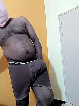 Indianguymohan online show from 11-18-25, 04:43