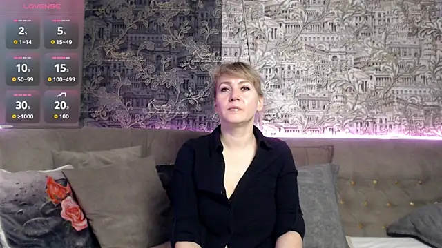 Snapshot of mandy_foxxx chatting on 10-21-25, 10:47 mandy foxxx online show from 10-21-25, 10:47