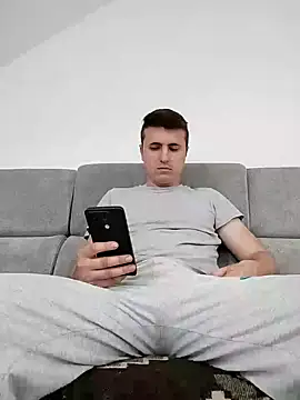 MrNoBoDy000 online show from 04-20-26, 05:54