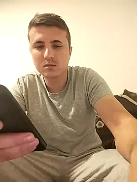 Snapshot of MrNoBoDy000 chatting on 11-18-25, 06:33 MrNoBoDy000 online show from 11-18-25, 06:33