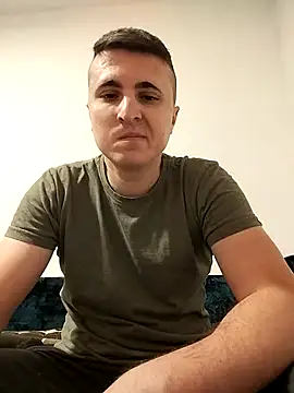 Snapshot of MrNoBoDy000 chatting on 01-14-26, 06:33 MrNoBoDy000 online show from 01-14-26, 06:33