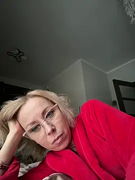 LuxuryNika online show from 02-11-26, 02:28