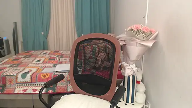 LuxuryNika online show from 10-03-25, 02:51