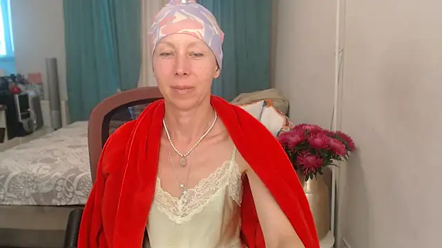 Snapshot of LuxuryNika chatting on 07-28-26, 05:01 LuxuryNika online show from 07-28-26, 05:01