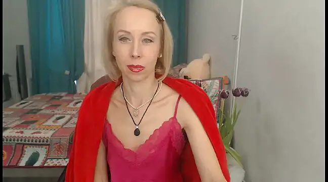 LuxuryNika online show from 03-18-25, 02:39