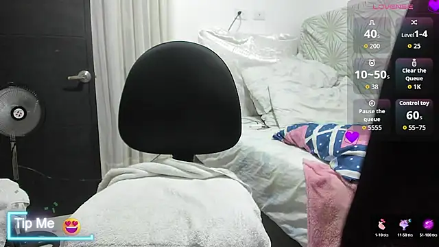 Snapshot of AlexxandraRivera chatting on 07-16-26, 05:04 AlexxandraRivera online show from 07-16-26, 05:04