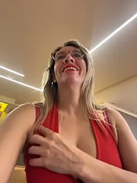 Gatitacarlita online show from 12-02-25, 10:50