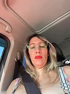 Gatitacarlita online show from 04-06-26, 06:20