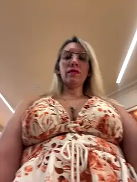 Gatitacarlita online show from 02-27-25, 05:47