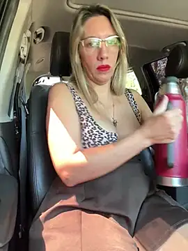 Gatitacarlita online show from 02-11-25, 01:41