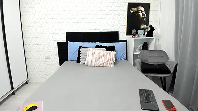 Heidix online show from 02-13-26, 04:01