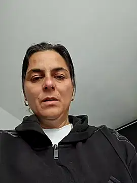 IsabelleCraft online show from 10-22-25, 12:59