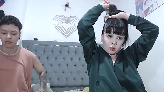 dulce maria x online show from 02-20-26, 07:10