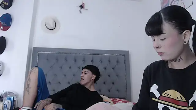 dulce maria x online show from 09-28-25, 11:39