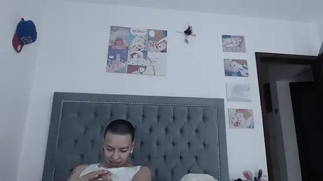 dulce maria x online show from 03-16-25, 03:47