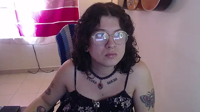 Smoke trip Alicia online show from 12-01-25, 11:22