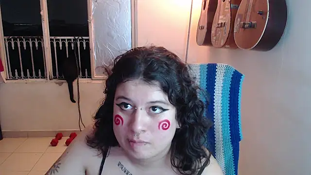 Smoke trip Alicia online show from 11-10-25, 03:44