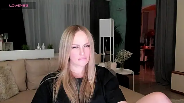 Libby Nora online show from 02-15-25, 03:39