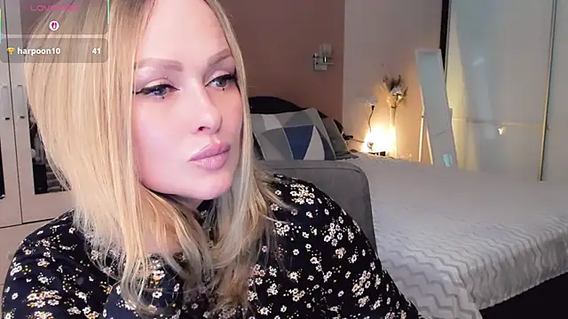 Snapshot of Libby_Nora chatting on 02-09-26, 11:30 Libby Nora online show from 02-09-26, 11:30