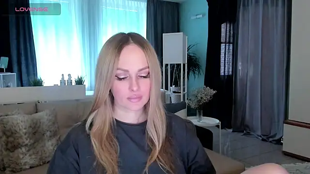 Libby Nora online show from 02-18-25, 08:49