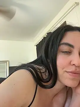 Snapshot of WetFlower69 chatting on 06-12-26, 03:10 WetFlower69 online show from 06-12-26, 03:10