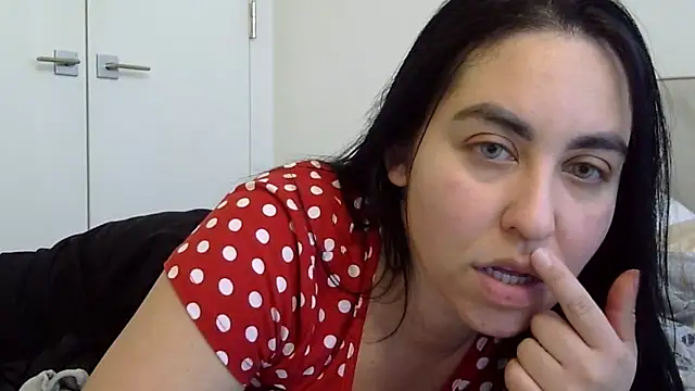 Snapshot of WetFlower69 chatting on 01-09-25, 06:04 WetFlower69 online show from 01-09-25, 06:04