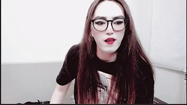 MinniMaksy online show from 03-01-25, 01:43