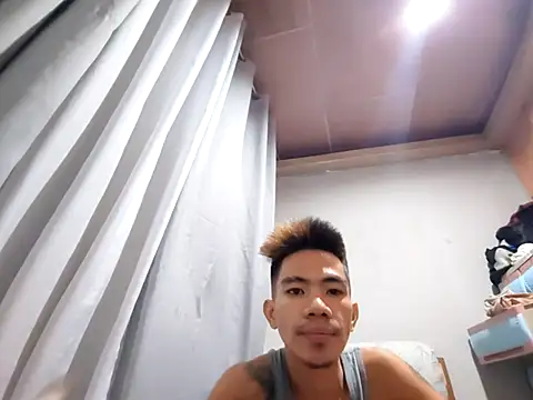 Snapshot of MrGOLDENBOY chatting on 07-11-26, 04:07 MrGOLDENBOY online show from 07-11-26, 04:07