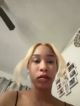 nikkiibabby online show from 12-27-24, 09:54