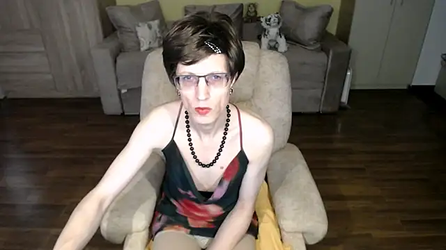 clementine online show from 04-30-26, 08:43