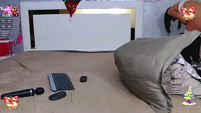 FlirtDeea online show from 12-13-25, 08:04