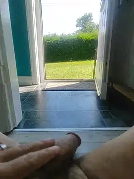 Snapshot of Muzz_2020 chatting on 07-10-26, 11:32 Muzz 2020 online show from 07-10-26, 11:32