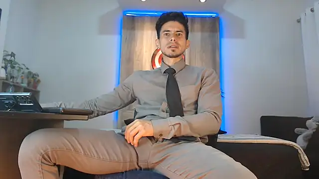 Andrew 4  online show from 11-13-25, 03:10