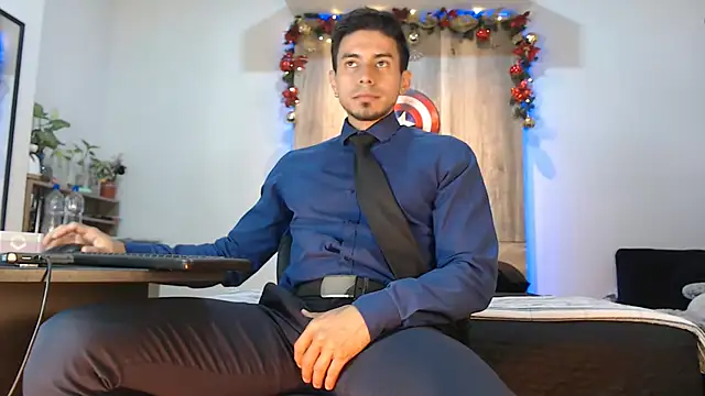 Andrew 4  online show from 12-19-25, 04:16