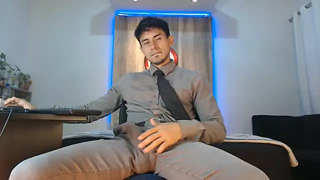 Andrew 4  online show from 11-14-25, 01:53