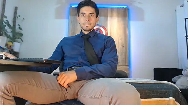 Andrew 4  online show from 02-19-26, 01:57