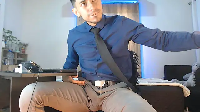 Andrew 4  online show from 12-04-25, 02:54