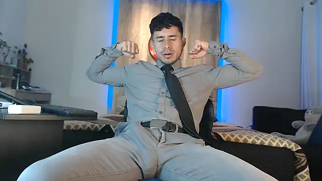 Andrew 4  online show from 10-05-25, 06:48