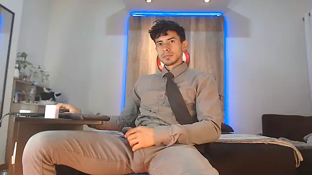 Andrew 4  online show from 10-23-25, 03:16