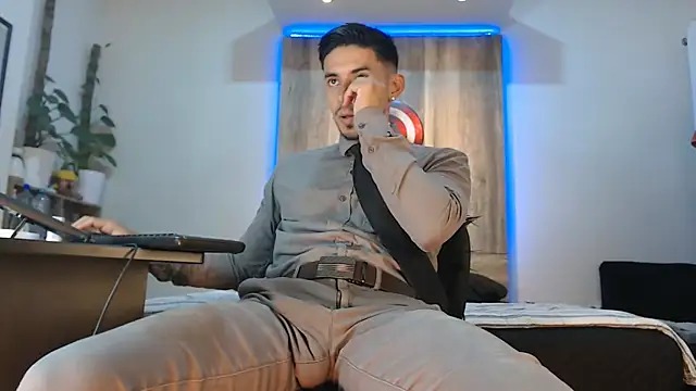 Andrew 4  online show from 02-24-26, 04:35