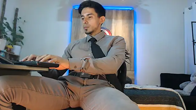 Andrew 4  online show from 02-20-26, 01:57