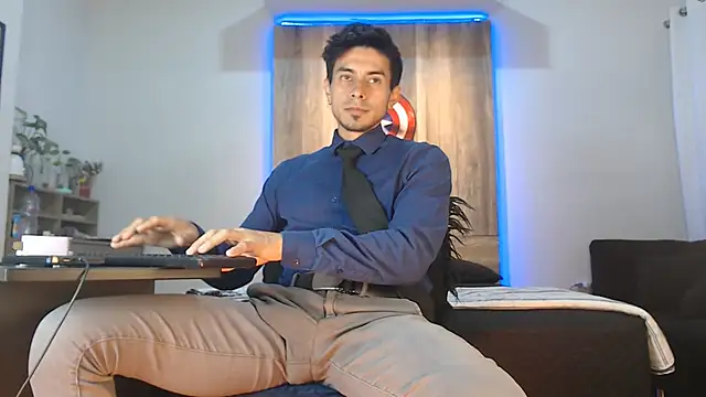 Andrew 4  online show from 11-29-25, 02:23