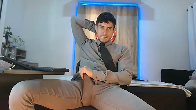 Andrew 4  online show from 10-12-25, 06:15