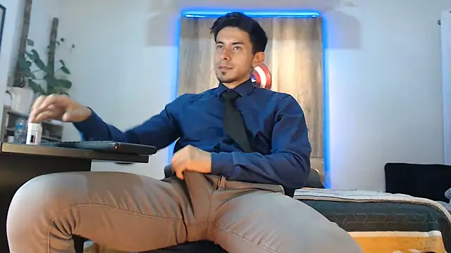 Andrew 4  online show from 02-18-26, 01:25