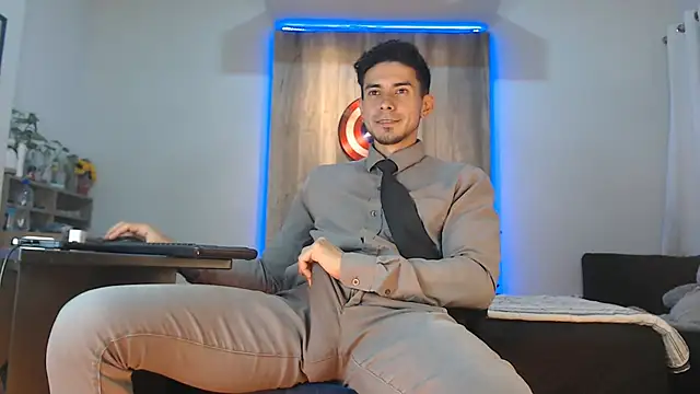 Andrew 4  online show from 11-09-25, 07:01