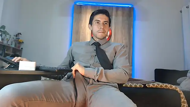 Andrew 4  online show from 09-23-25, 02:07