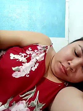 Snapshot of XXLorie_02 chatting on 10-05-25, 01:57 XXLorie 02 online show from 10-05-25, 01:57
