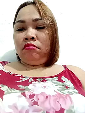 Snapshot of XXLorie_02 chatting on 09-25-25, 12:16 XXLorie 02 online show from 09-25-25, 12:16