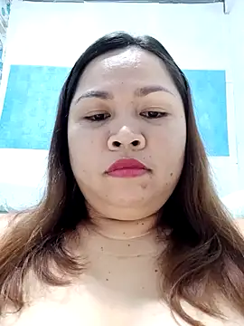 Snapshot of XXLorie_02 chatting on 03-13-25, 11:51 XXLorie 02 online show from 03-13-25, 11:51