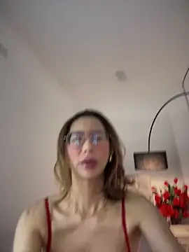 Snapshot of Ivysnow chatting on 05-15-26, 02:42 Ivysnow online show from 05-15-26, 02:42
